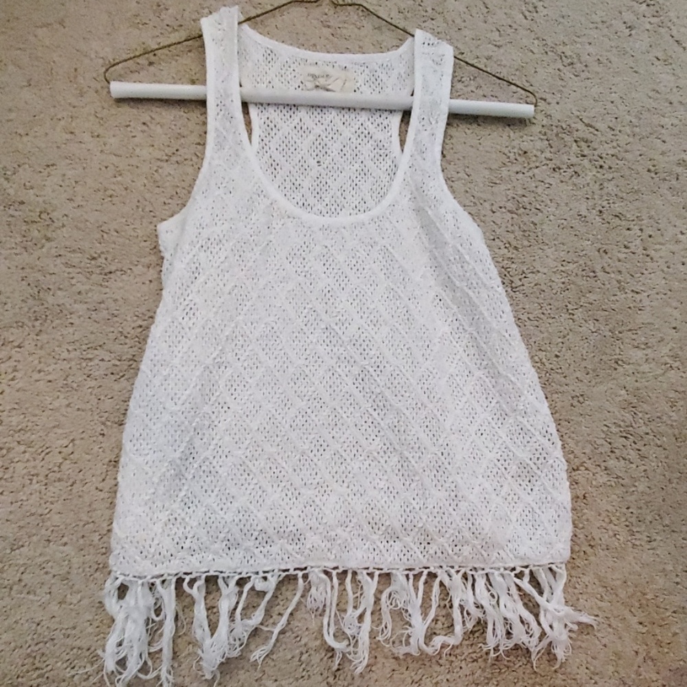 White fringe tank